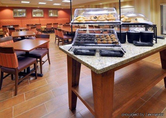 Comfort Inn Fayetteville West Near Fort Liberty Restaurant photo